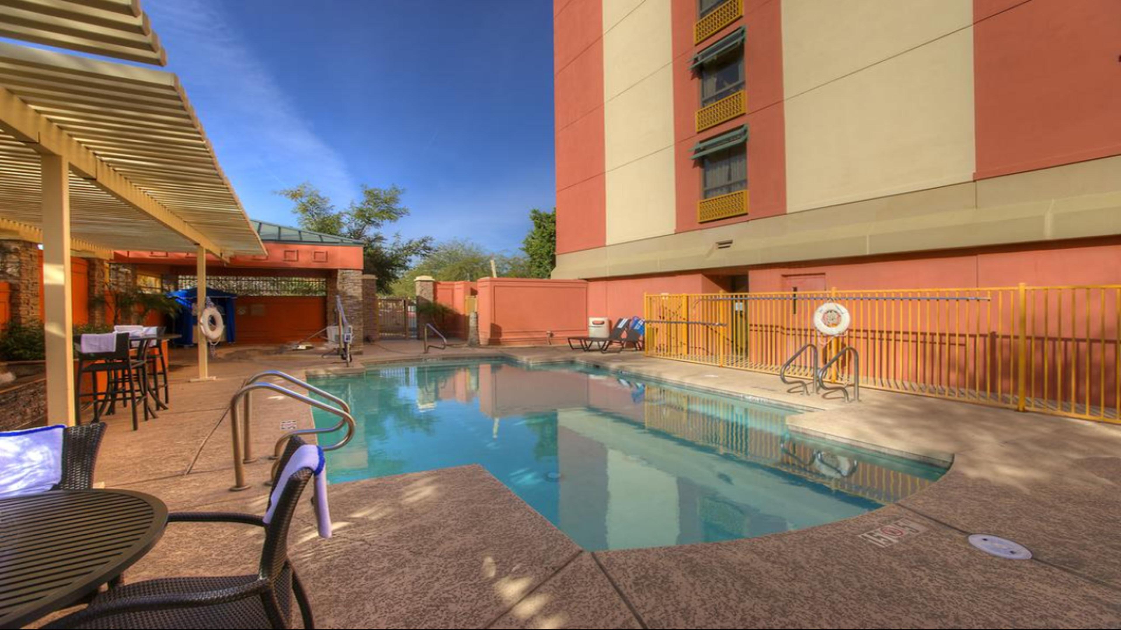 Holiday Inn Express Hotel & Suites Tempe By Ihg Екстер'єр фото
